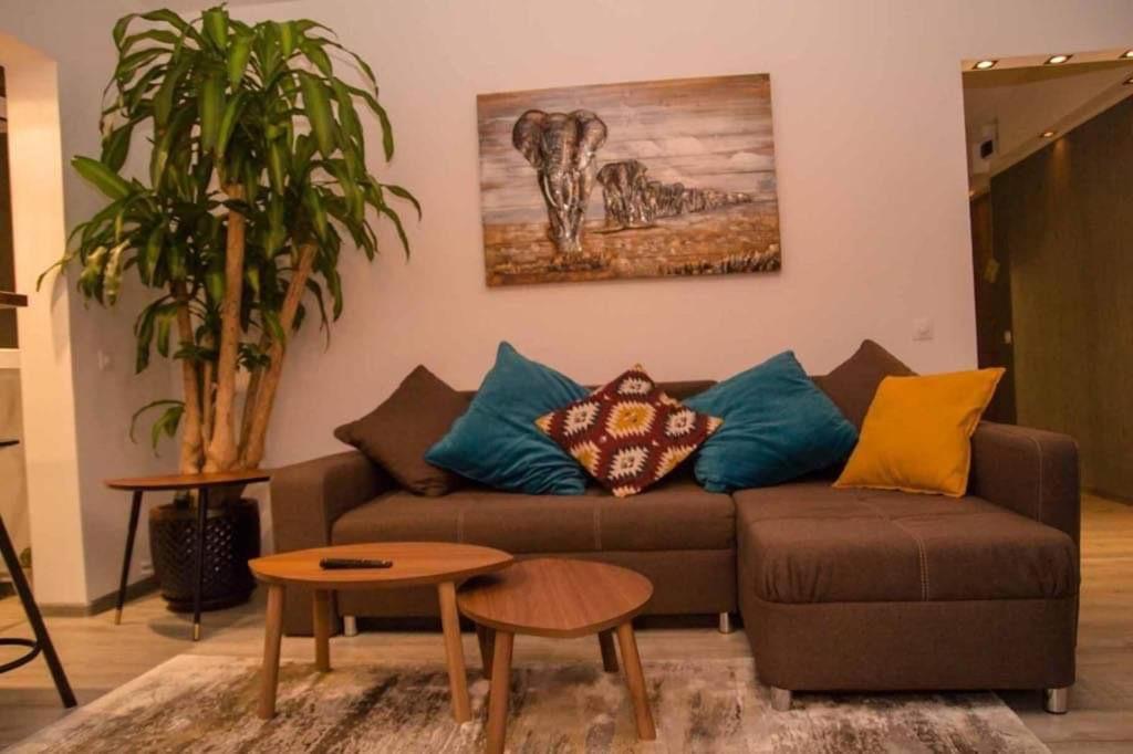 Colonial Touch Apartament Brassó Kültér fotó