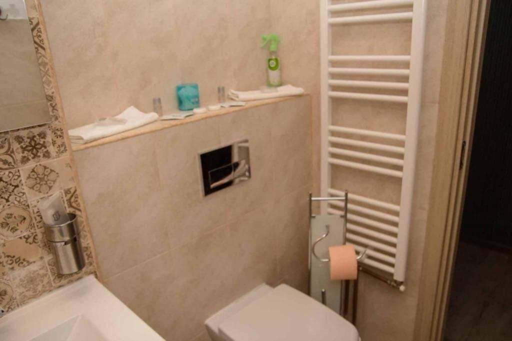 Colonial Touch Apartament Brassó Kültér fotó